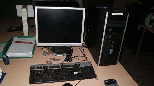 36#4077 Attrezzature elettroniche ufficio in vendita - foto 1