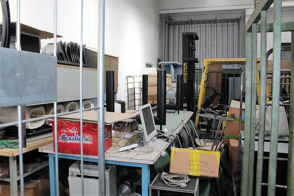 3#4078 Bilancia Santo Stefano e scaffalatura in vendita - foto 8