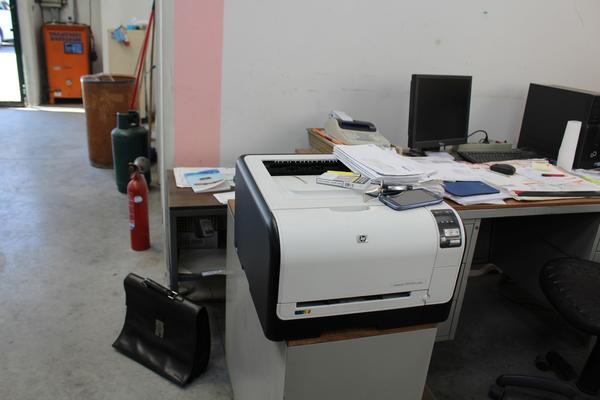 7#4078 Arredi e attrezzatura da ufficio in vendita - foto 3