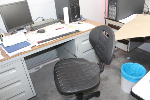 7#4078 Arredi e attrezzatura da ufficio in vendita - foto 4