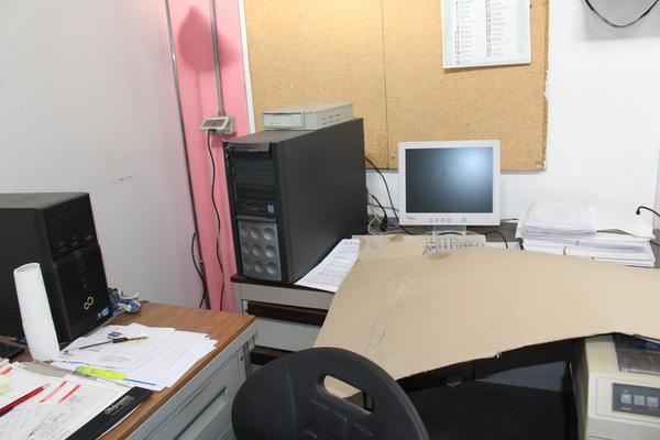 7#4078 Arredi e attrezzatura da ufficio in vendita - foto 5