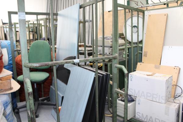 7#4078 Arredi e attrezzatura da ufficio in vendita - foto 13