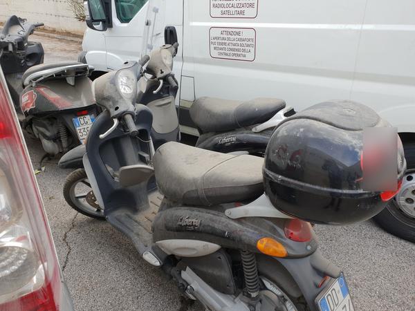1#4079 Veicoli e motocicli da rottamare in vendita - foto 6