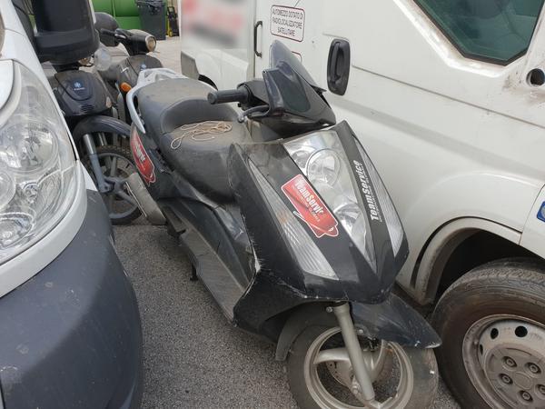 1#4079 Veicoli e motocicli da rottamare in vendita - foto 15