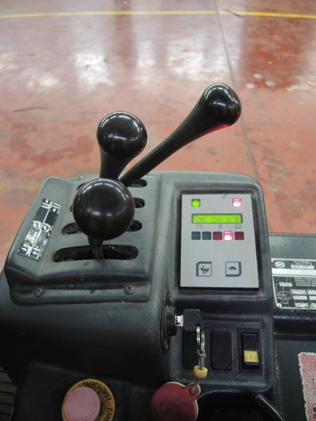 15#4084 Carrello elevatore OM XE 18 in vendita - foto 6