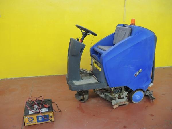 18#4084 Lavapavimenti Dulevo H610 RO in vendita - foto 2