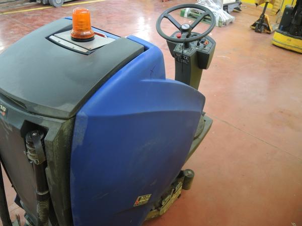 18#4084 Lavapavimenti Dulevo H610 RO in vendita - foto 10