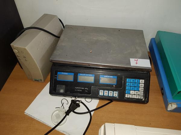 7#4092 Banco frigo per alimenti e bilance in vendita - foto 22