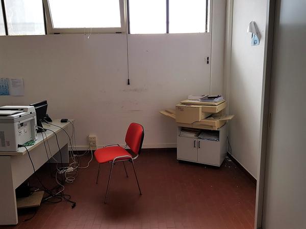 8#4092 Impianto di video sorveglianza e arredi uffici in vendita - foto 13