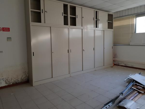 5#4093 Attrezzature uffici e spogliatoi in vendita - foto 1