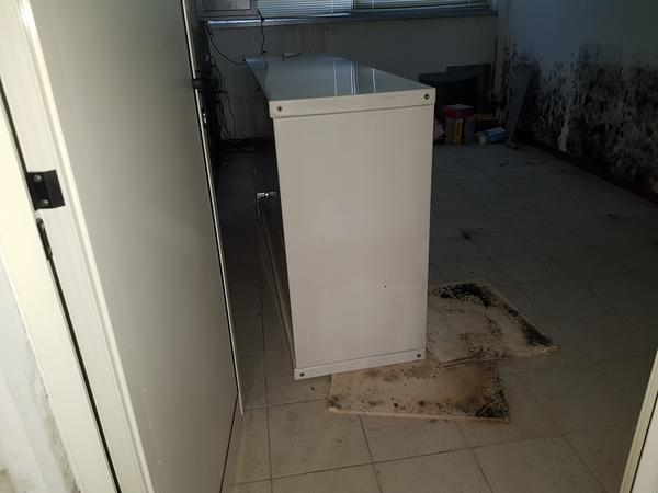 5#4093 Attrezzature uffici e spogliatoi in vendita - foto 6
