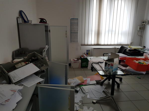 1#4103 Arredi e attrezzature da ufficio in vendita - foto 5