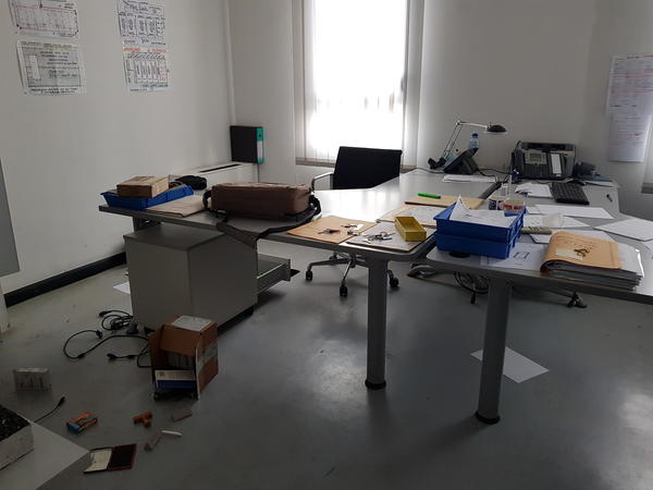 1#4103 Arredi e attrezzature da ufficio in vendita - foto 26