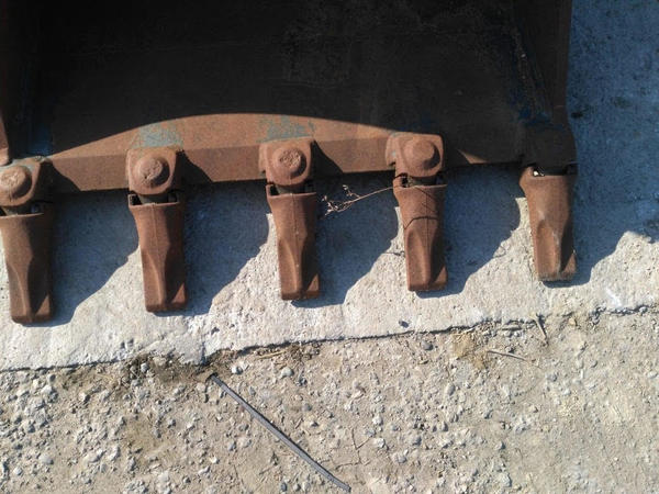6#4107 Benna per escavatore Cangini Benne SC73L900 in vendita - foto 3