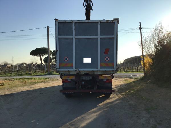 1#4112 Autocarro Iveco Magirus 240E42 con caricatore in vendita - foto 4