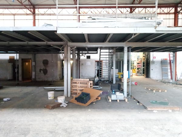 Logistica in vendita