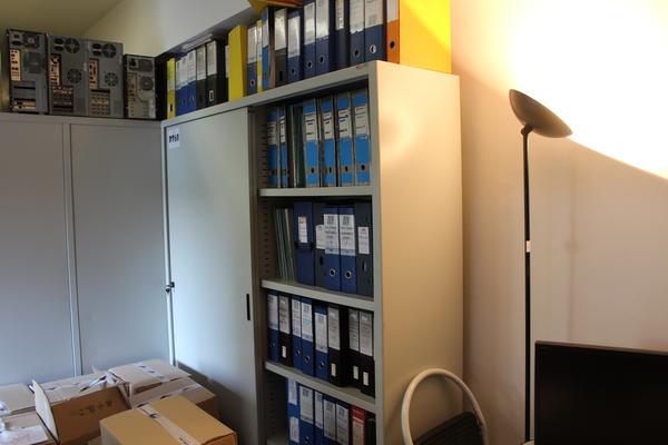 1#4119 Attrezzatura e arredo da ufficio in vendita - foto 4