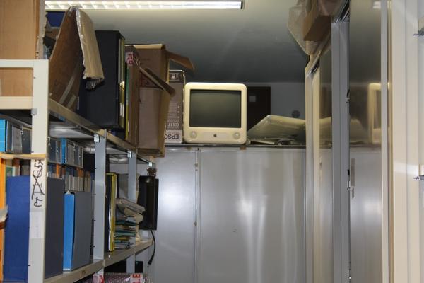 1#4119 Attrezzatura e arredo da ufficio in vendita - foto 14