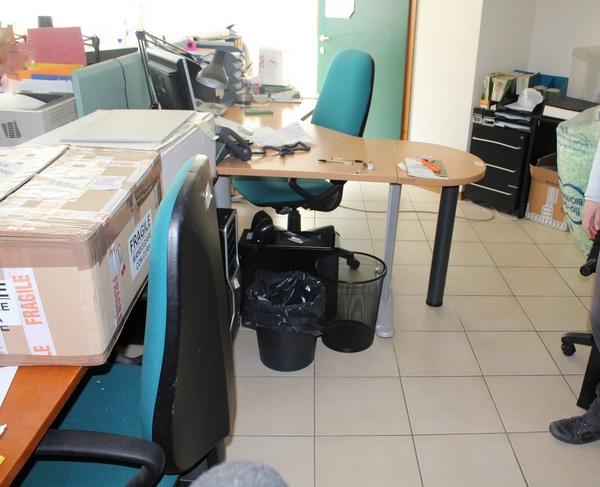 1#4119 Attrezzatura e arredo da ufficio in vendita - foto 42