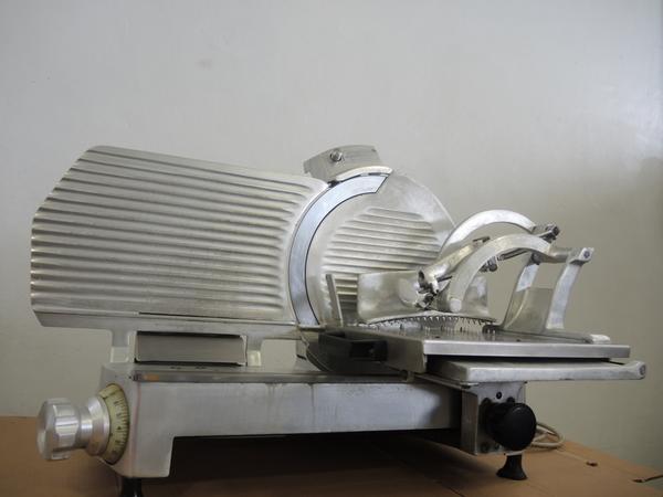 54#4128 Affettatrice Marwell 350 in vendita - foto 2