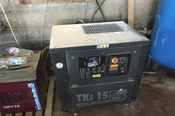 1#4130 Cessione di azienda dedita alla produzione e vendita di allestimenti per locali commerciali in vendita - foto 26