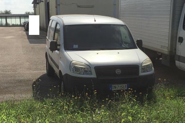 1#4130 Cessione di azienda dedita alla produzione e vendita di allestimenti per locali commerciali in vendita - foto 71