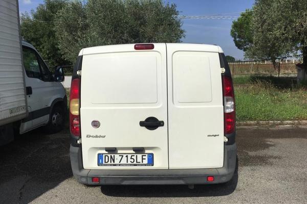 1#4130 Cessione di azienda dedita alla produzione e vendita di allestimenti per locali commerciali in vendita - foto 73