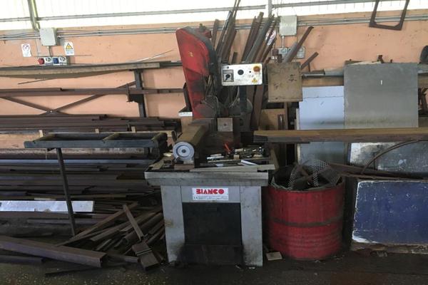 1#4130 Cessione di azienda dedita alla produzione e vendita di allestimenti per locali commerciali in vendita - foto 77