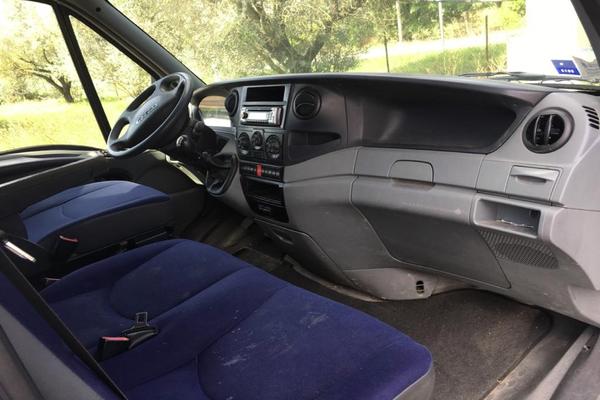 1#4130 Cessione di azienda dedita alla produzione e vendita di allestimenti per locali commerciali in vendita - foto 93