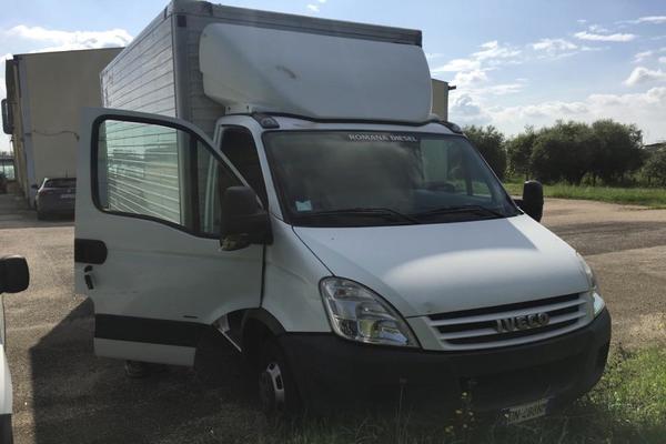 1#4130 Cessione di azienda dedita alla produzione e vendita di allestimenti per locali commerciali in vendita - foto 94