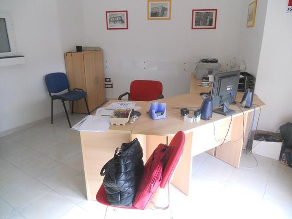 8#4136 Arredi ufficio in vendita - foto 1