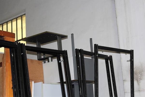 2#4137 Arredi ufficio e cavalletti in vendita - foto 5