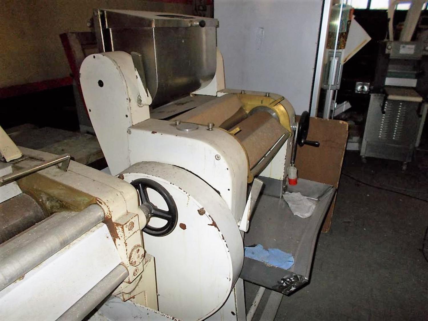 Lot Dominioni kneader / dough sheeter