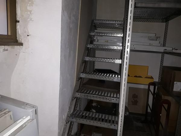 1#4139 Arredamento per negozio e da ufficio in vendita - foto 40