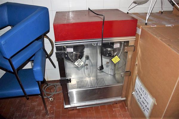 1#4160 Macchina per gelato Laboshok e arredi ufficio in vendita - foto 121