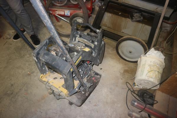 1#4166 Piastra battente Bomag e arredi ufficio in vendita - foto 10