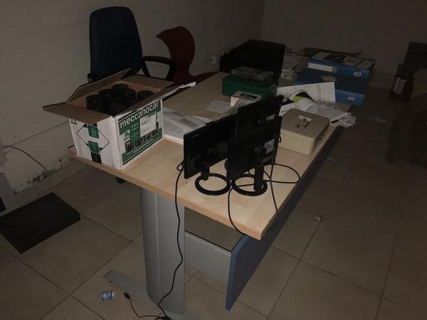 3#4168 Arredi da ufficio e sala scommesse in vendita - foto 11
