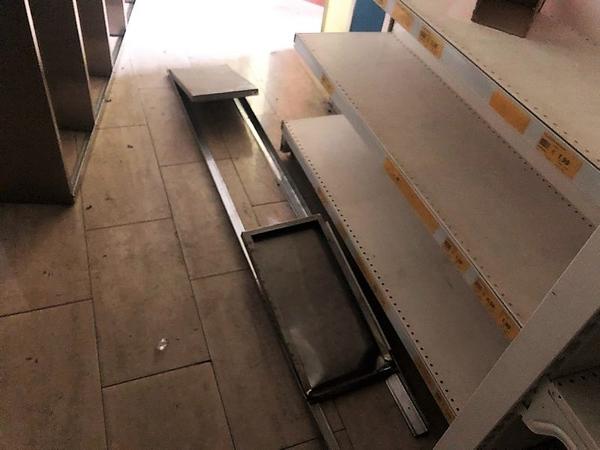 2#4169 Arredi ed attrezzature per mini market in vendita - foto 25