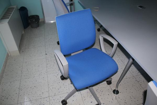 1#4176 Attrezzatura e arredi da ufficio in vendita - foto 7