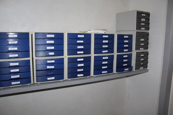 1#4176 Attrezzatura e arredi da ufficio in vendita - foto 17