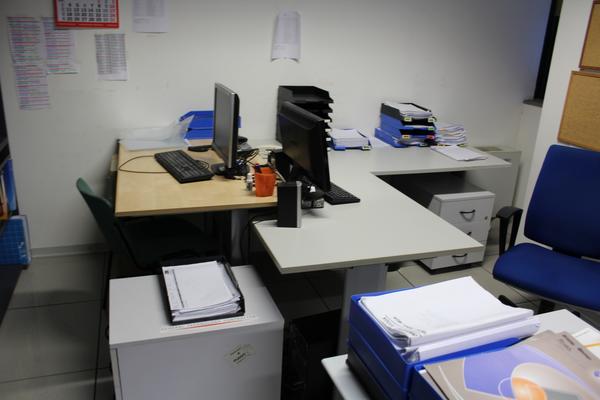 1#4176 Attrezzatura e arredi da ufficio in vendita - foto 24