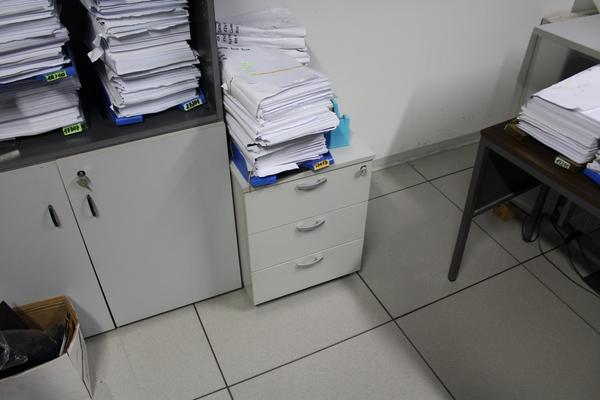 1#4176 Attrezzatura e arredi da ufficio in vendita - foto 28
