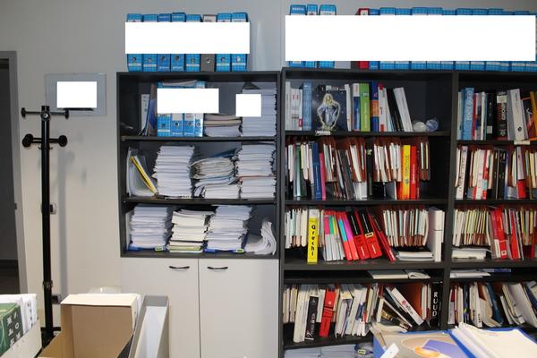 1#4176 Attrezzatura e arredi da ufficio in vendita - foto 31
