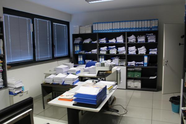 1#4176 Attrezzatura e arredi da ufficio in vendita - foto 38