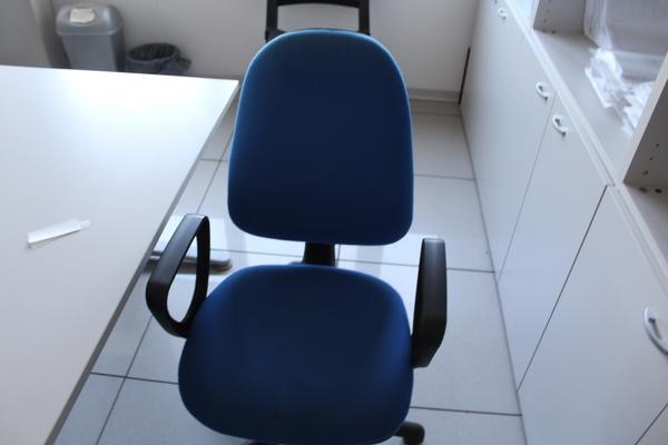 10#4176 Attrezzatura e arredi da ufficio in vendita - foto 4