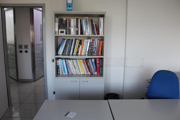 10#4176 Attrezzatura e arredi da ufficio in vendita - foto 6