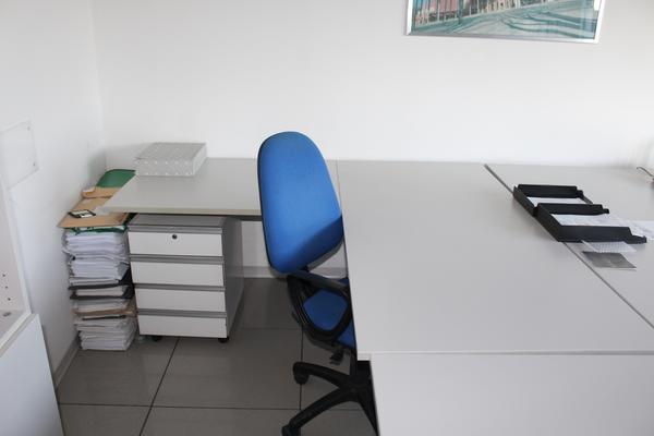 10#4176 Attrezzatura e arredi da ufficio in vendita - foto 10
