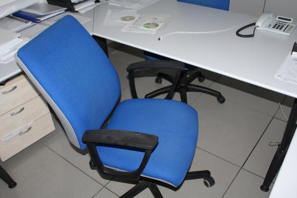 10#4176 Attrezzatura e arredi da ufficio in vendita - foto 24