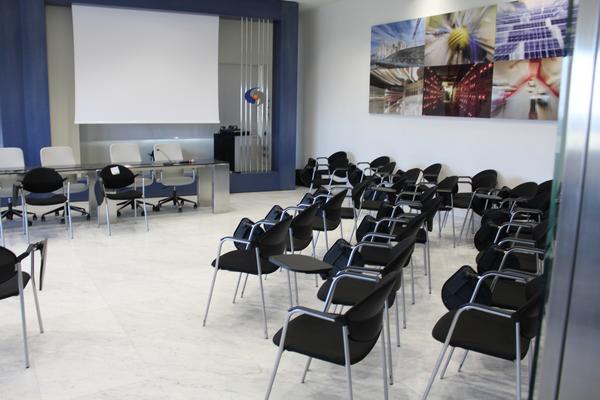 11#4176 Proiettori Nec e arredi ufficio in vendita - foto 4