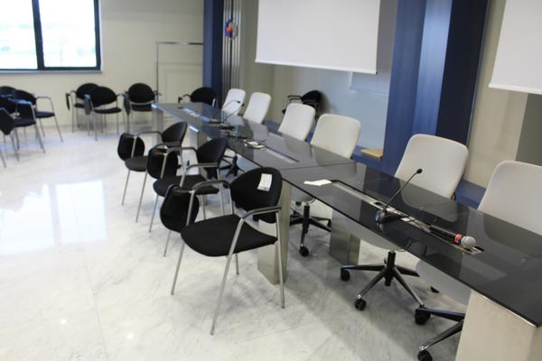 11#4176 Proiettori Nec e arredi ufficio in vendita - foto 24